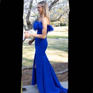 Blue Strapless Feather Formal dress